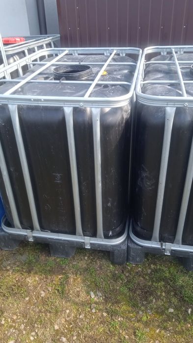 Zbiorniki 1000l białe i czarne ibc