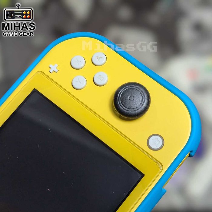 Nintendo Switch Lite: чохол-бампер, накладки на джойстики Набір — 2в1