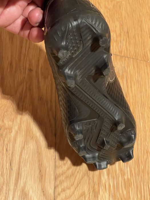 Chuteiras de futebol Puma Future 7 N.39, novas