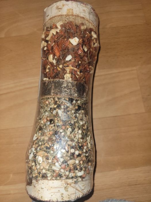 Sprzedam karmę dla królika i inne smaczki