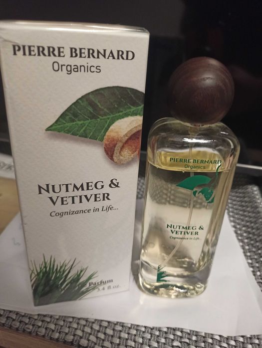 Pierre Bernard Organics Nutmeg & Vetiver ekstrakt perfum