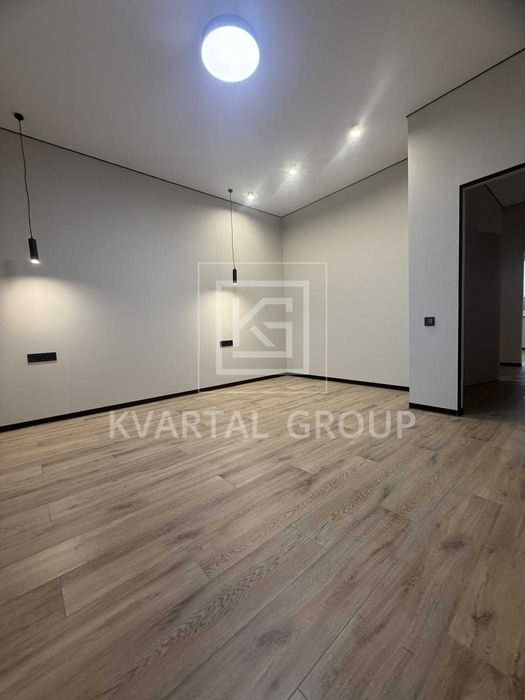 Сучасний будинок 120 м² з ремонтом і ділянкою 12 соток