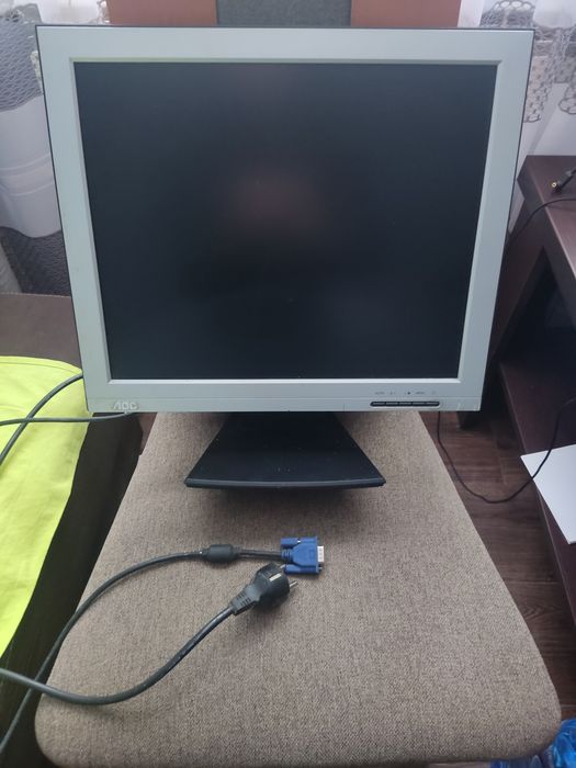 Monitor AOC TFT 1780 PS+