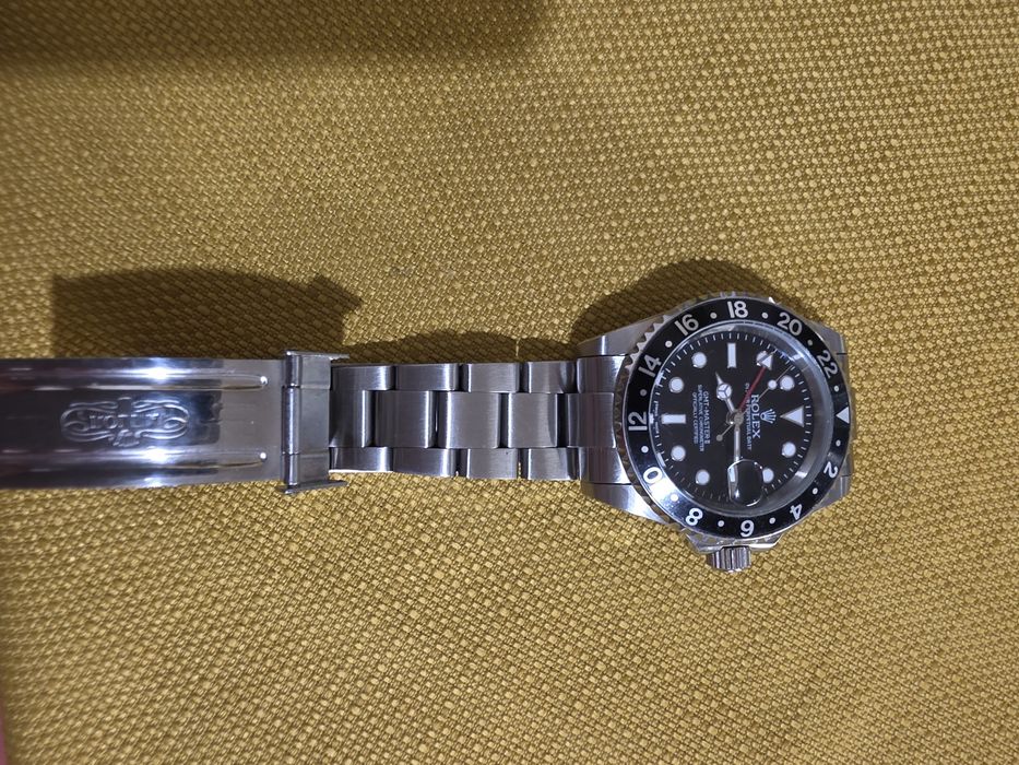 Часы Rolex в идеальном состоянии.