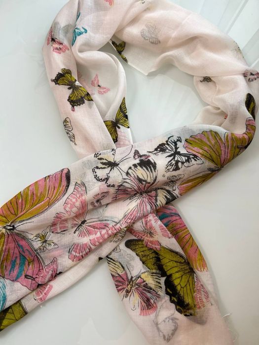 Жіночий легкий шарф