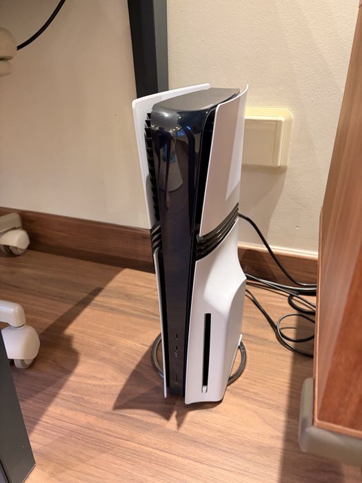 PS5 Pro com leitor de disco e Stand Vertical