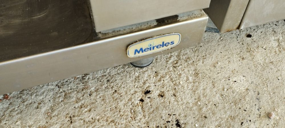 Fogão e churrasqueira Meireles verdadeiramente industrial a gás.usados