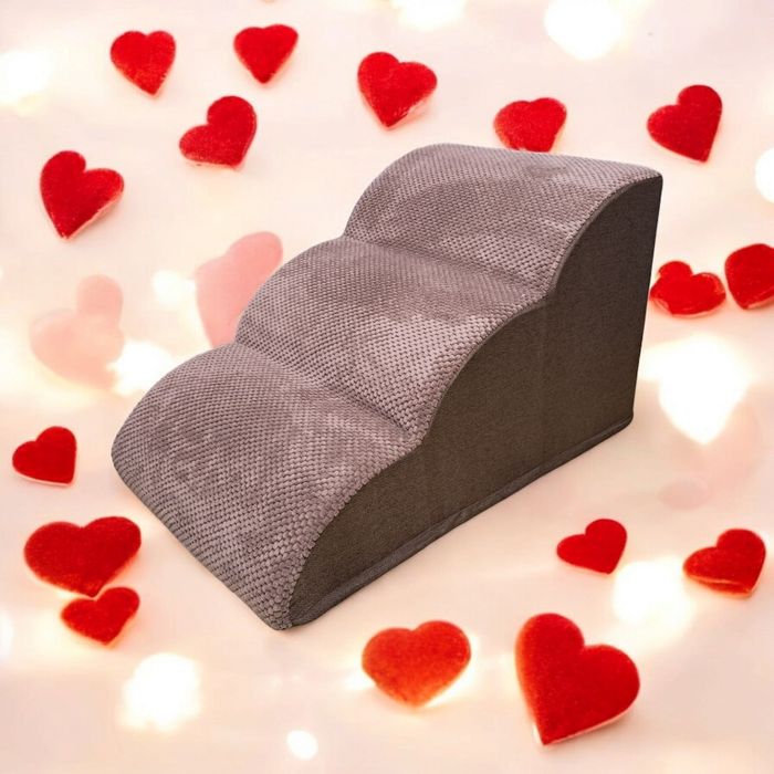 Продам лесенку-пандус для таксы и других маленьких собак