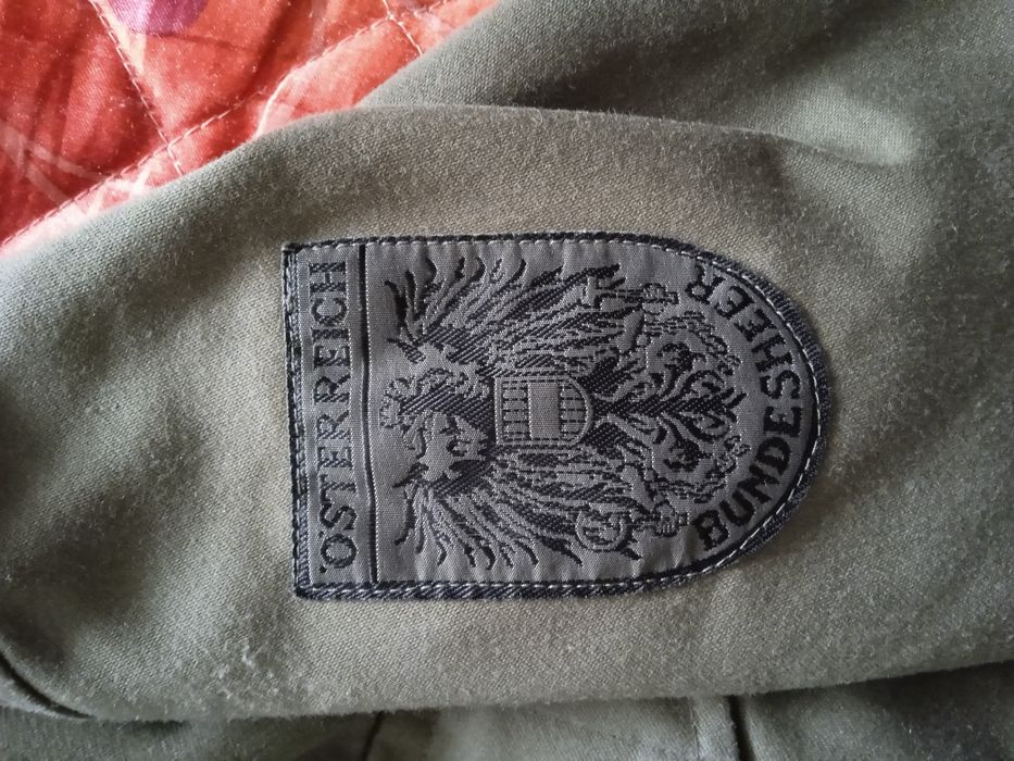 Kurtka wojskowa z Austrii używana