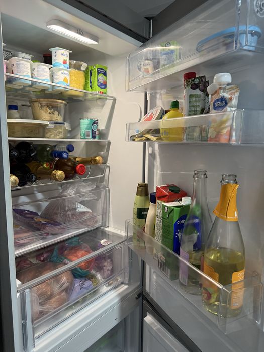 Frigorifico combinado Whirlpool.