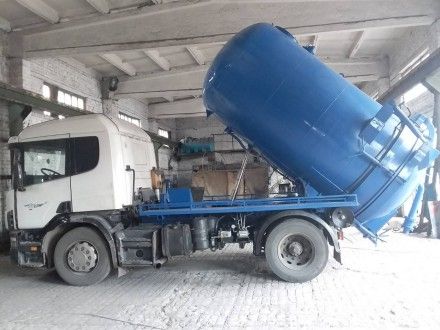 2025 Машина Ілосос Чистка \ Прочистка \ Відкачка зливних ям i туалетів