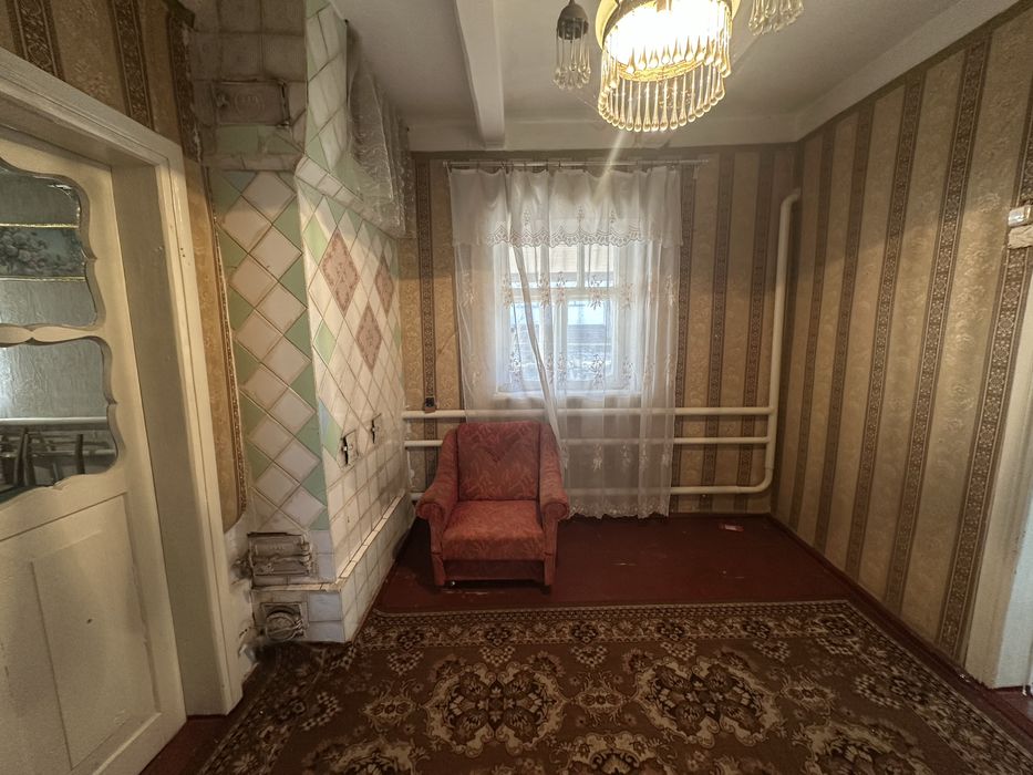 Продам будинок з виходом до річки