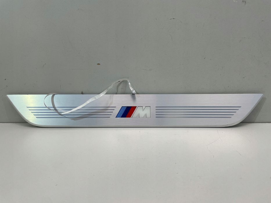 BMW 7 G11 G12 НАКЛАДКА ПОРОГА М ПАКЕТ ПЕРЕД 8061028 / 7