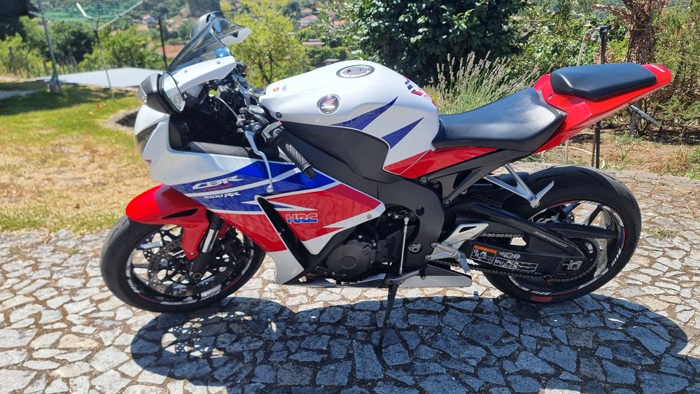 Honda cbr 1000 rr