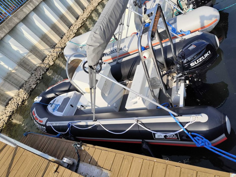 Łódż motorowodna typu RIB 460 z silnikiem Suzuki 2025 20 KM