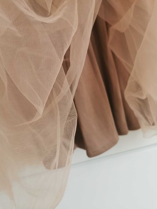 Nowa sukienka z tiulem S