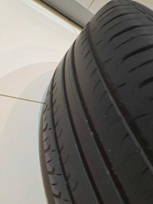 Opony letnie używane 4 szt. Hankook rozmiar R17 225/60 99H