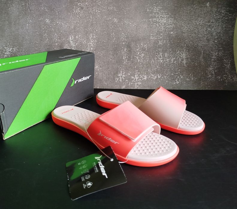 Сланці жіночі Rider Pool Slide III рожеві розмір EUR 39 нові