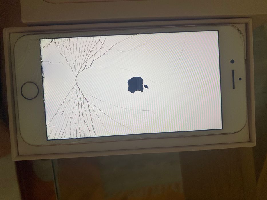 iPhone 8 rosa com caixa e capa ptotectora