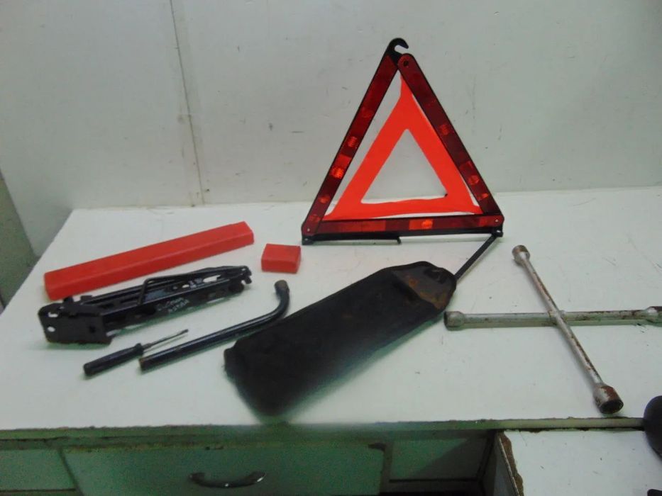 Opel Corsa B/Astra macaco