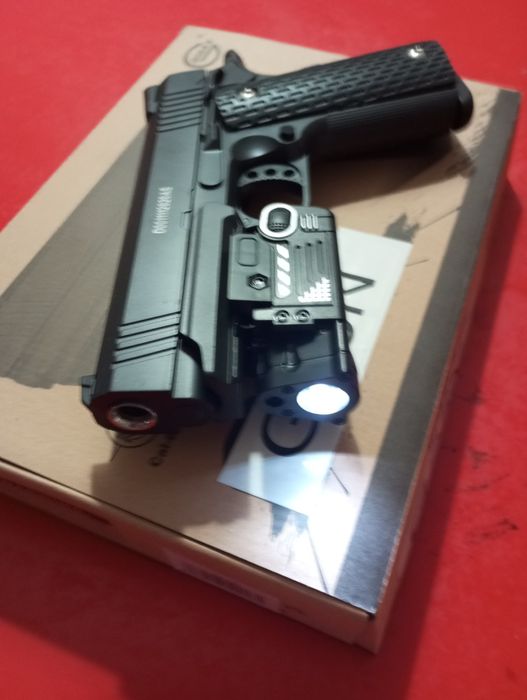 Pistola de airsoft ( nova ) full metal