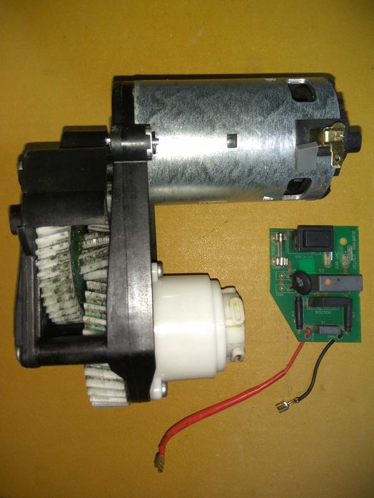 Запчасти для мясорубки  Zelmer