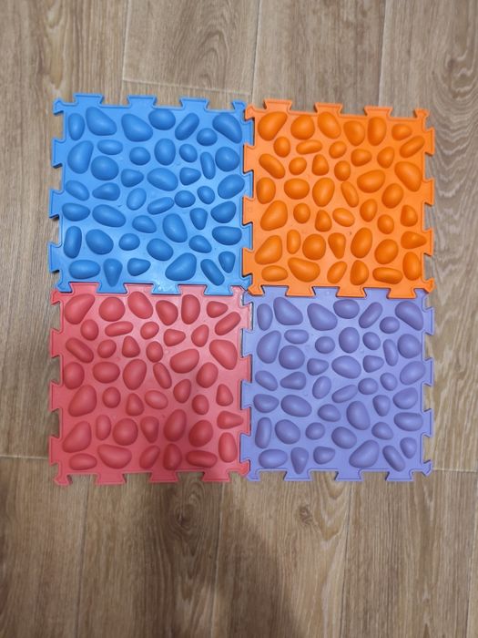 Коврик для масажу ніг дитини