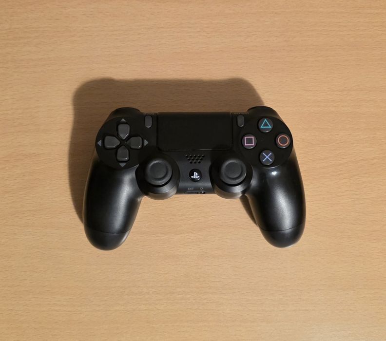 Playstation 4 500gb + Comando Sony + Battlefield 1