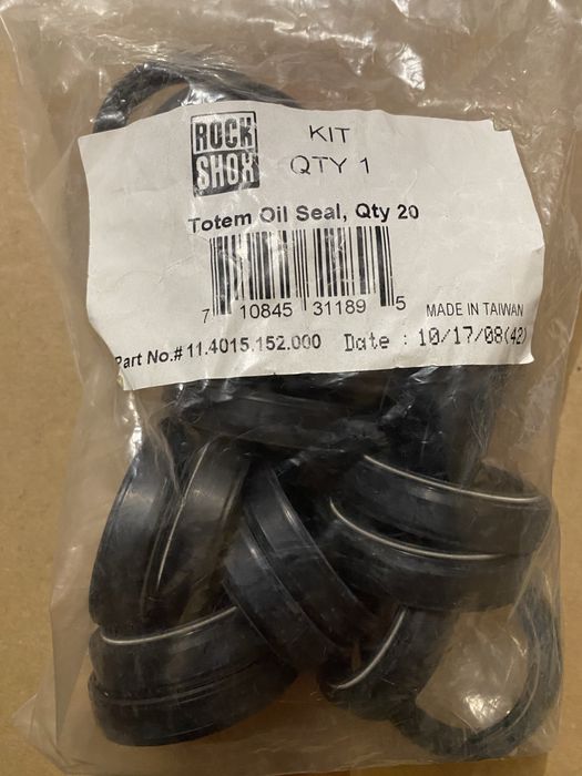 Rock Shox Totem Oring Oil - uszczelki przeciwkurzowe