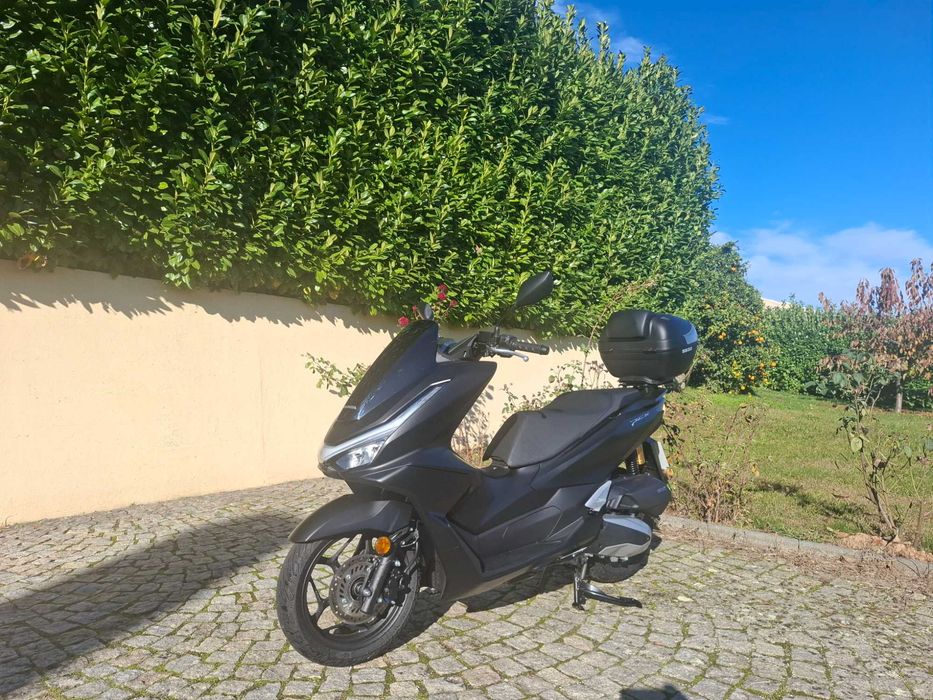 Honda PCX- DX 670km 2025