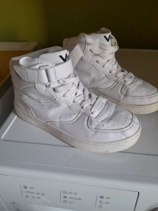 Adidasy Vty 36 białe