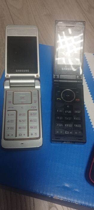 Продам мобільні телефони.