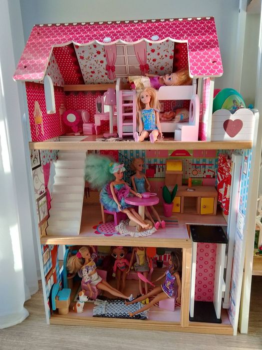 Domek dla lalek barbie