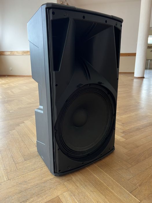 DB Technologies B-hype 15 Głośnik kolumna estradowa imprezowa aktywna