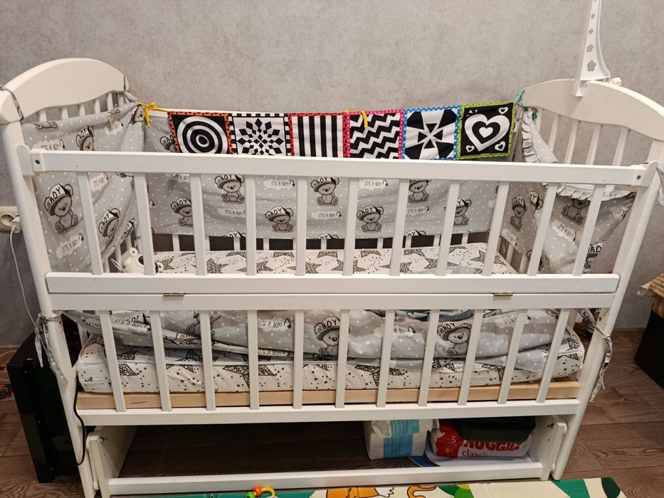 Дитяча краватка з матрацем