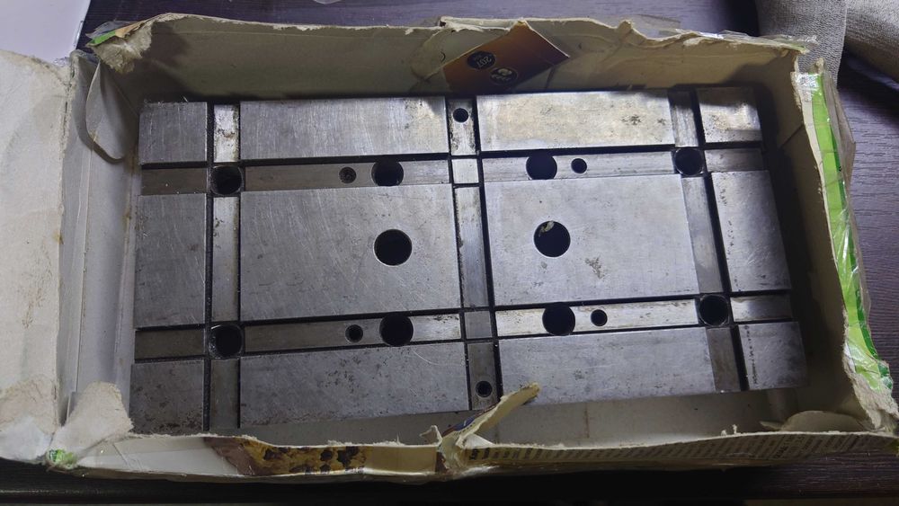 Плита УСП-12 240*120 мм. Плита усп та 6 болтів