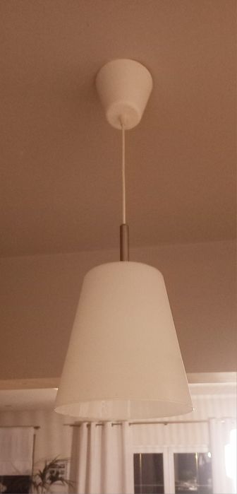 Dwie klasyczne lampy wiszące