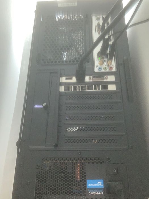Torre de computador como novo429594198651054083