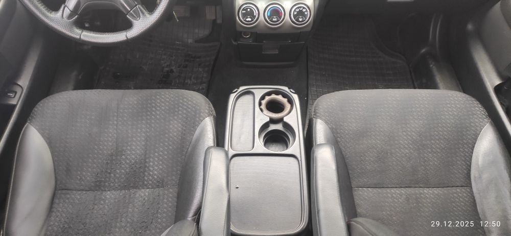 Продам  HONDA CR-V 2003г  газ-бензин     АВТО ВСЕ В РІДНІЙ ФАРБІ