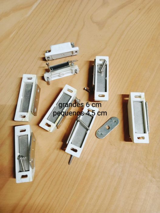 Imans portas armário