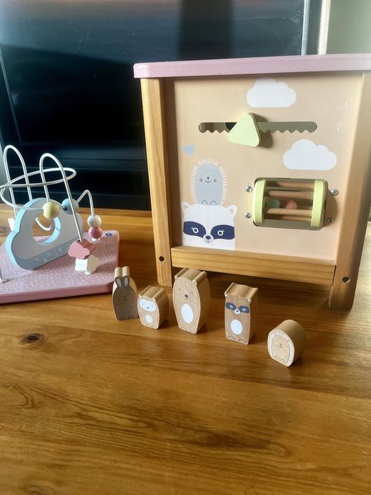 Cubo de atividades grande para bebé