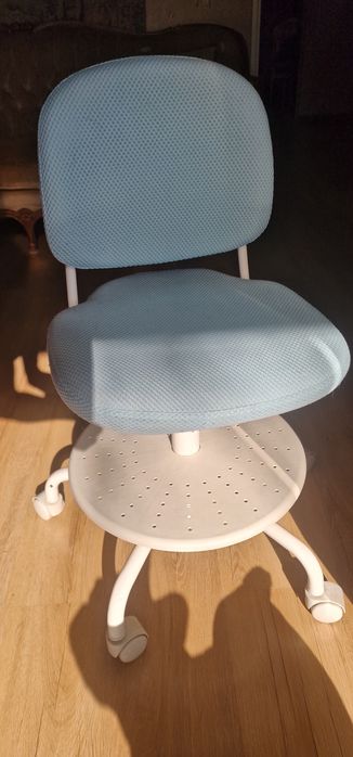 Krzesło biurowe IKEA VIMUND turkusowe