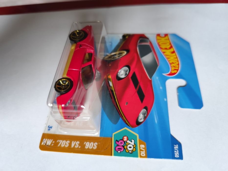 Hot Wheels 71 Lamborghini Miura SV