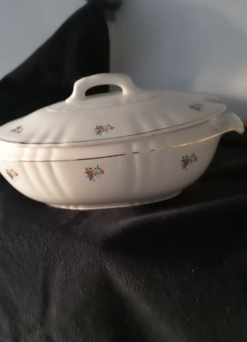 Terrina Sacavém muito antiga em ótimo estado