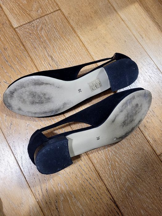 Buty czarne zamszowe 38