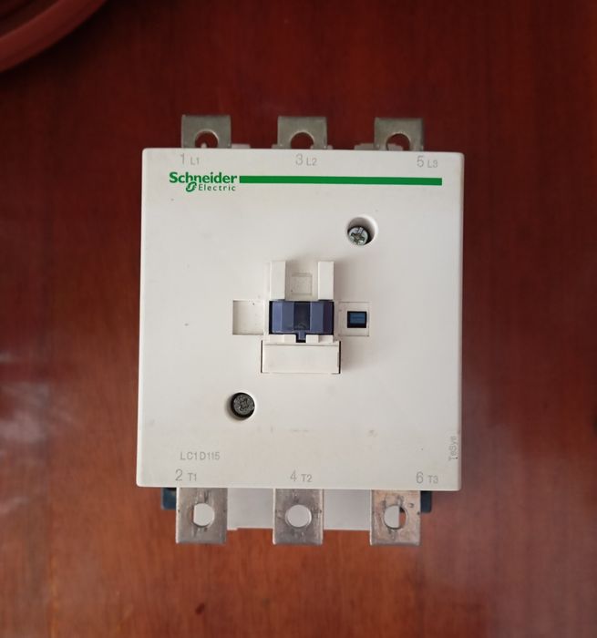 Контактор Schneider LC1D115A.   Чехія.