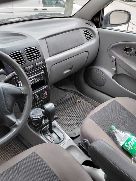 KIA RIO avtomat 2001