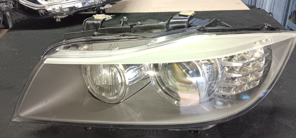 Lampa lewy przód bmw e90/91 xenon skretny lift Europą