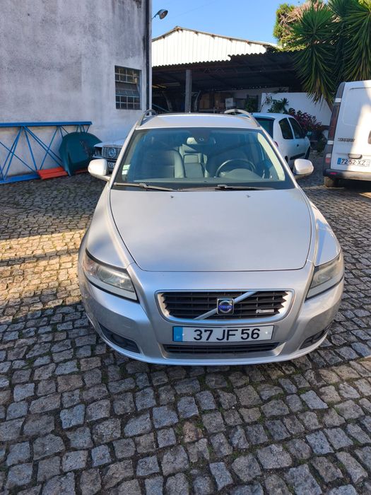 Volvo V50 diesel em bom estado