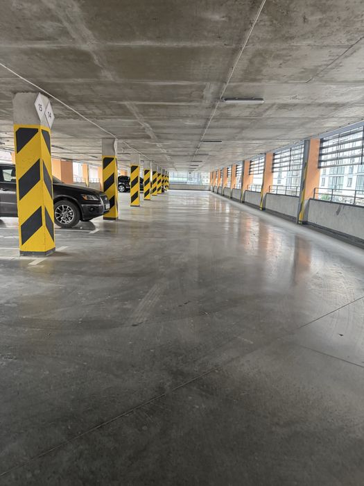 Оренда паркомісця